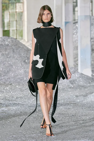 Look 45